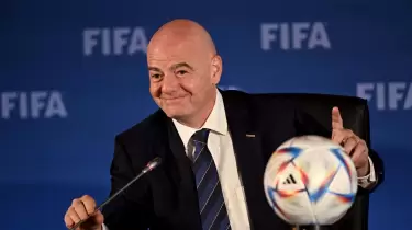 ФИФА президенті әлем чемпионатына 64 құраманы қосу идеясын түсіндірді