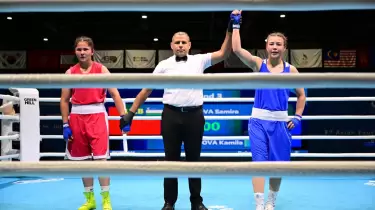 Камила Оспанова өзбек боксшысын жеңіп, Азия чемпионы атанды (ВИДЕО)