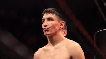 Қазақстанның үш дүркін чемпионы жалаң жұдырық лигасында дебют жасайды