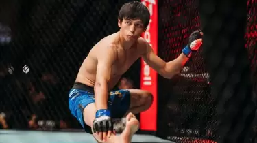 UFC-де өнер көрсеткен Азат Мақсұм NAIZA лигасына оралды