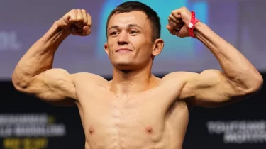 Бекзат Алмахан шетелдік ММА лигасымен келісімшартқа отырды