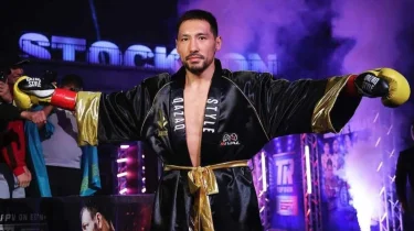 Жәнібек Әлімханұлы WBO белбеуінен кейін "Канеломен" айқасуды көздейді