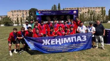 Астана футболшылары бір маусымда бес рет Қазақстан чемпионы атанды