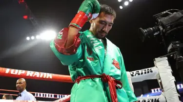 Жәнібекке екі қарсылас табылды: WBO белбеуі үшін кіммен айқасады?