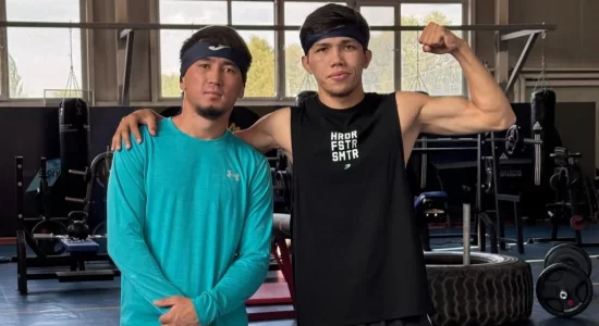 Орыс моншасындағы жасырын камера секс