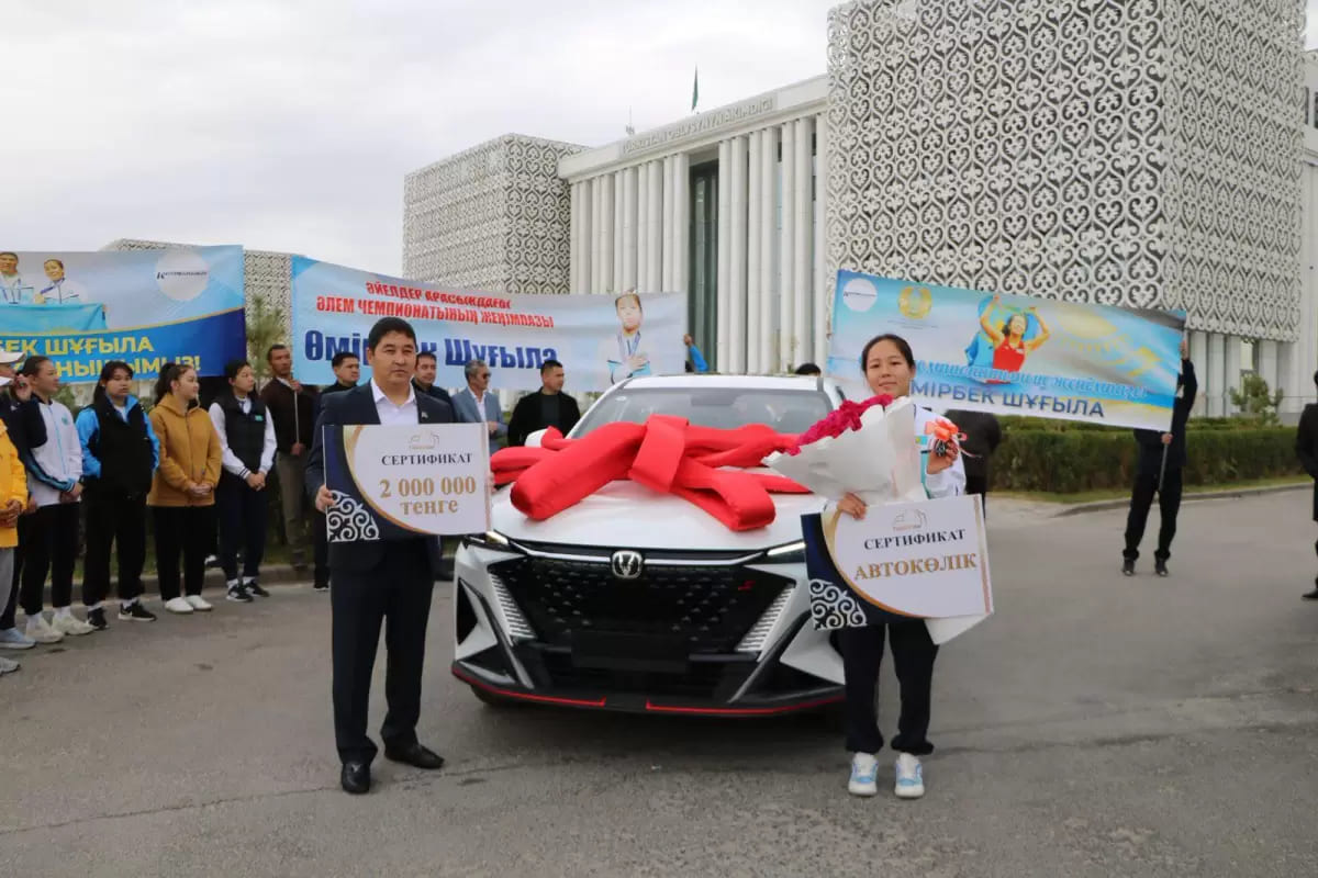 көліктің қол тежегішімен жыныстық қатынас